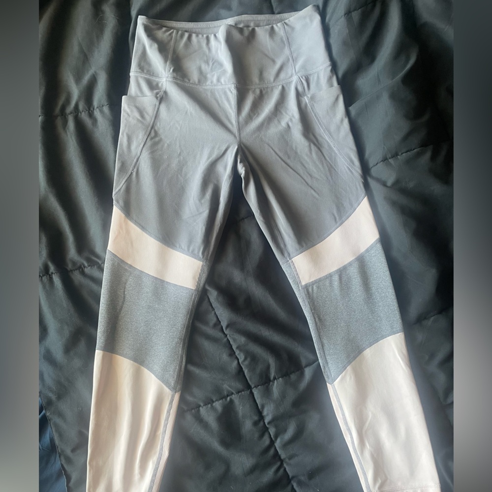 Athleta cropped leggings